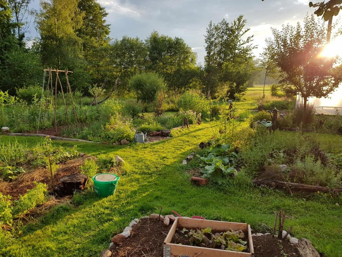 Le Jardin Des Gouttes Bed & Breakfast Rougegoutte Eksteriør bilde